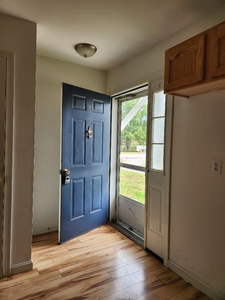 Condominium at 491 Mammoth Rd # 9, Londonderry NH 03053, Londonderry, photo 5 of 22