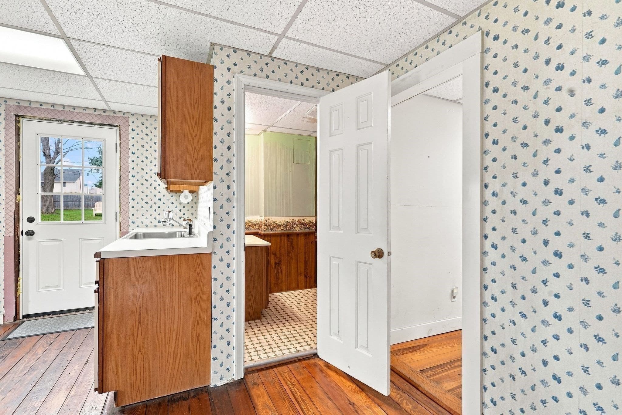 Multi Family at 255 Center St, Ludlow MA 01056, Ludlow, photo 12 of 40