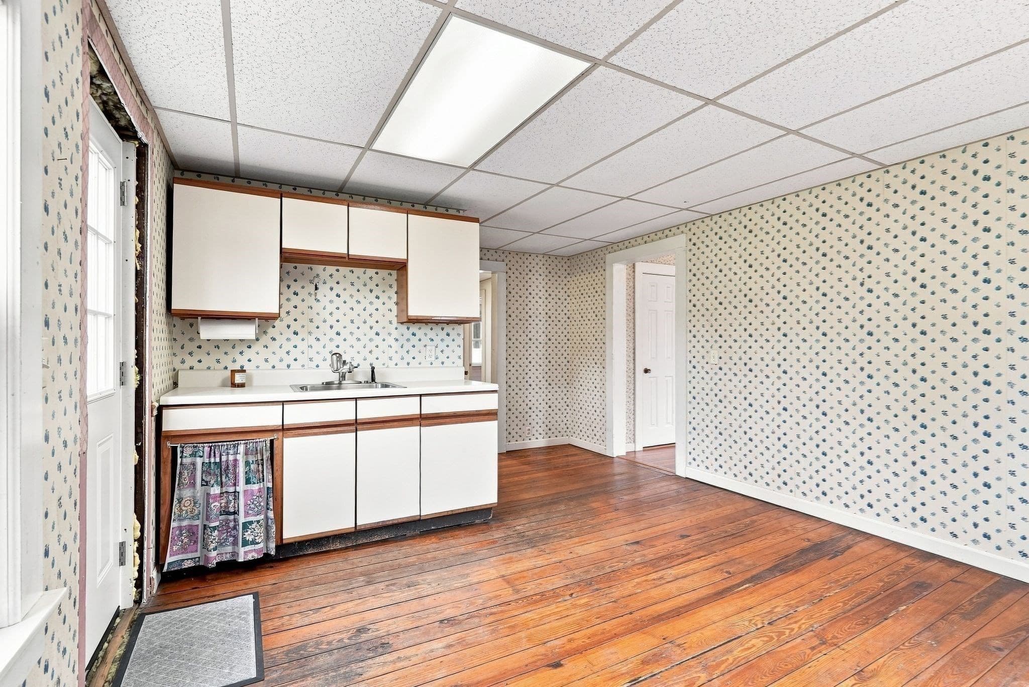 Multi Family at 255 Center St, Ludlow MA 01056, Ludlow, photo 10 of 40