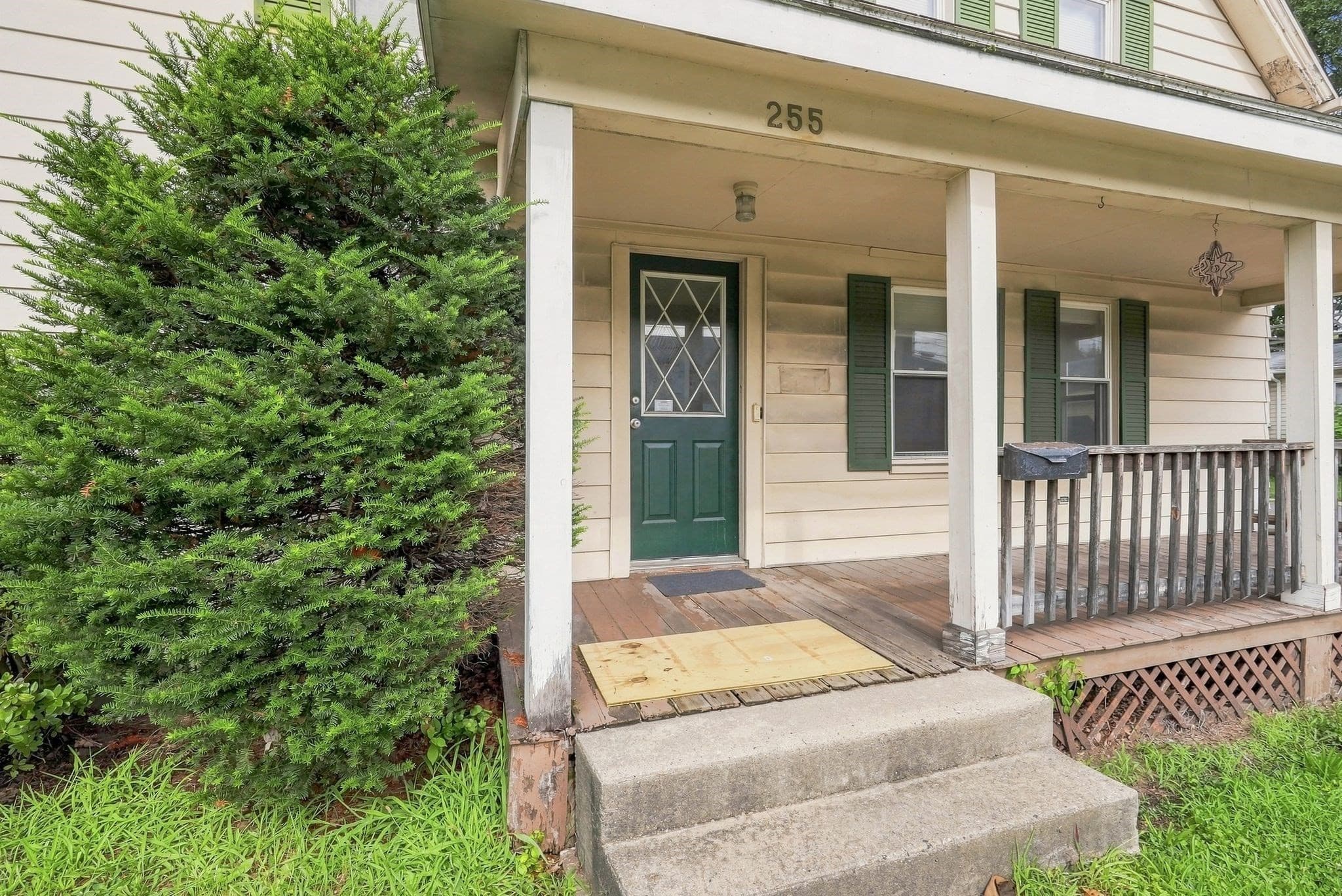 Multi Family at 255 Center St, Ludlow MA 01056, Ludlow, photo 4 of 40