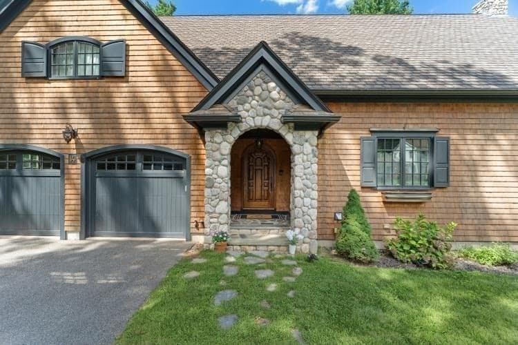14 Bretton Rd, Dover MA 02030