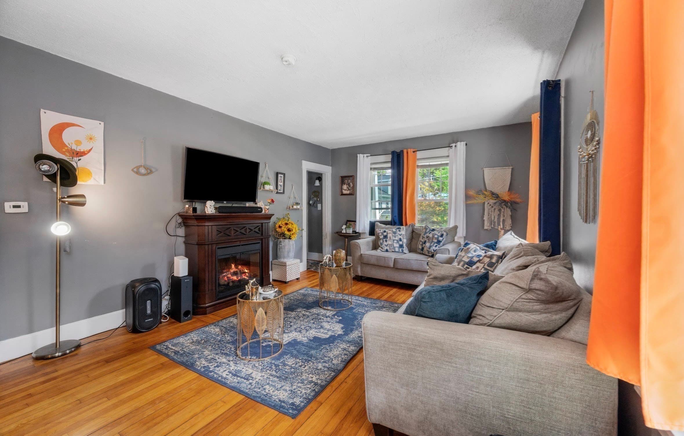 Single Family Residence at 8 Wickman Dr, Gardner MA 01440, Gardner, photo 3 of 23