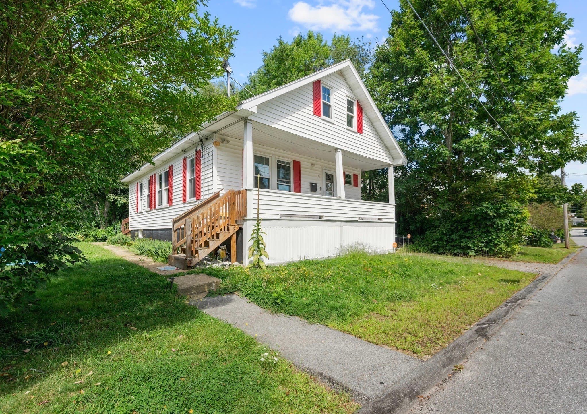 8 Wickman Dr, Gardner MA 01440