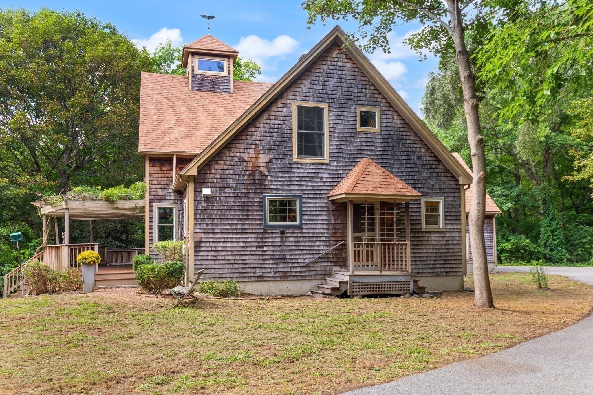 Single Family Residence at 225 Westford St, Chelmsford MA 01824, Chelmsford, photo 4 of 39