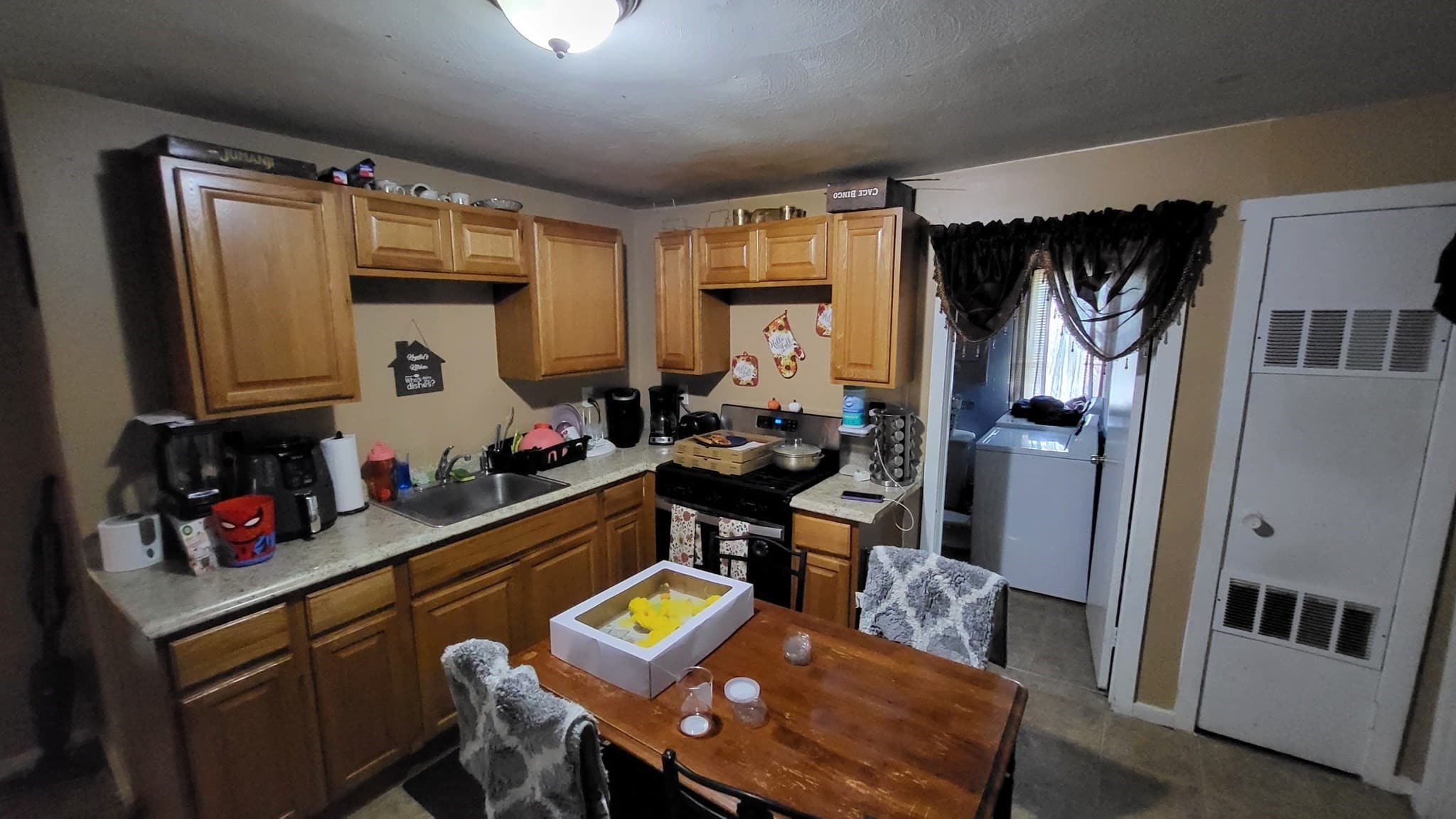 3 Family at 82-84 Willie Street, Lowell MA 01854, Lowell, photo 13 of 32