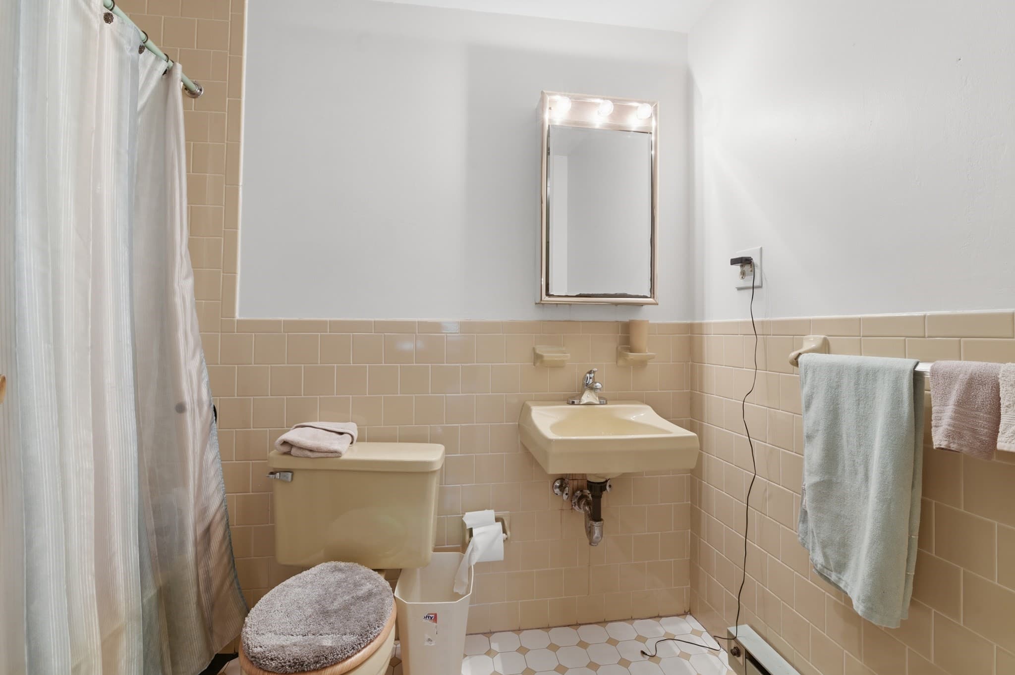Condominium at 115 W Squantum St # 513, Quincy MA 02171, Quincy, photo 8 of 38