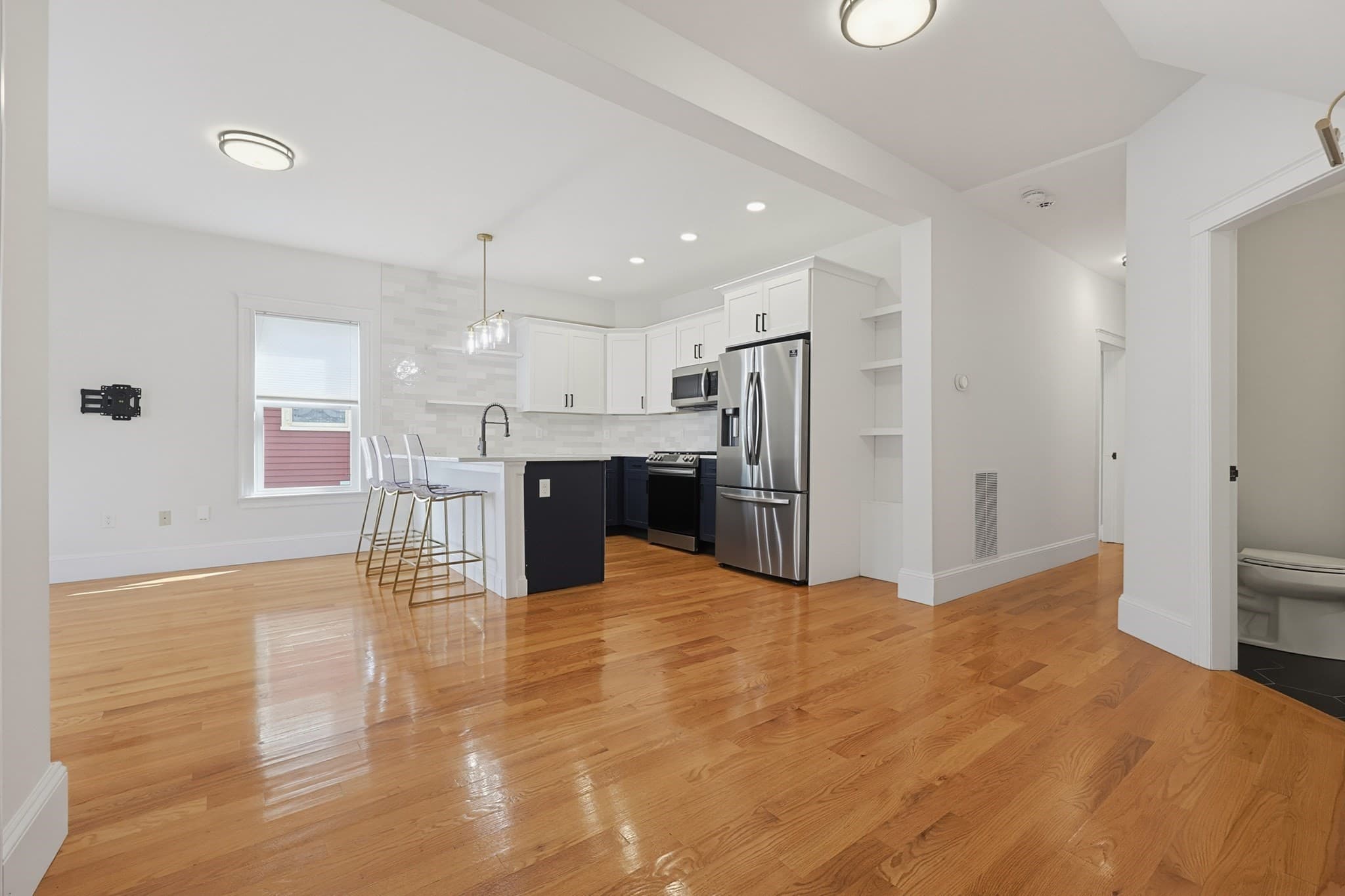 Condominium at 54 Bloomfield St # 1, Boston MA 02124, Boston, photo 3 of 28