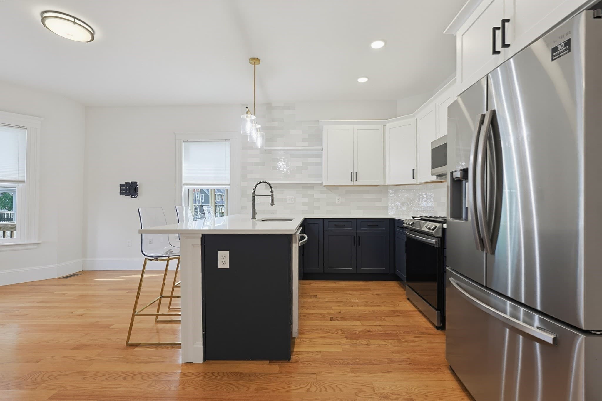 Condominium at 54 Bloomfield St # 1, Boston MA 02124, Boston, photo 9 of 28