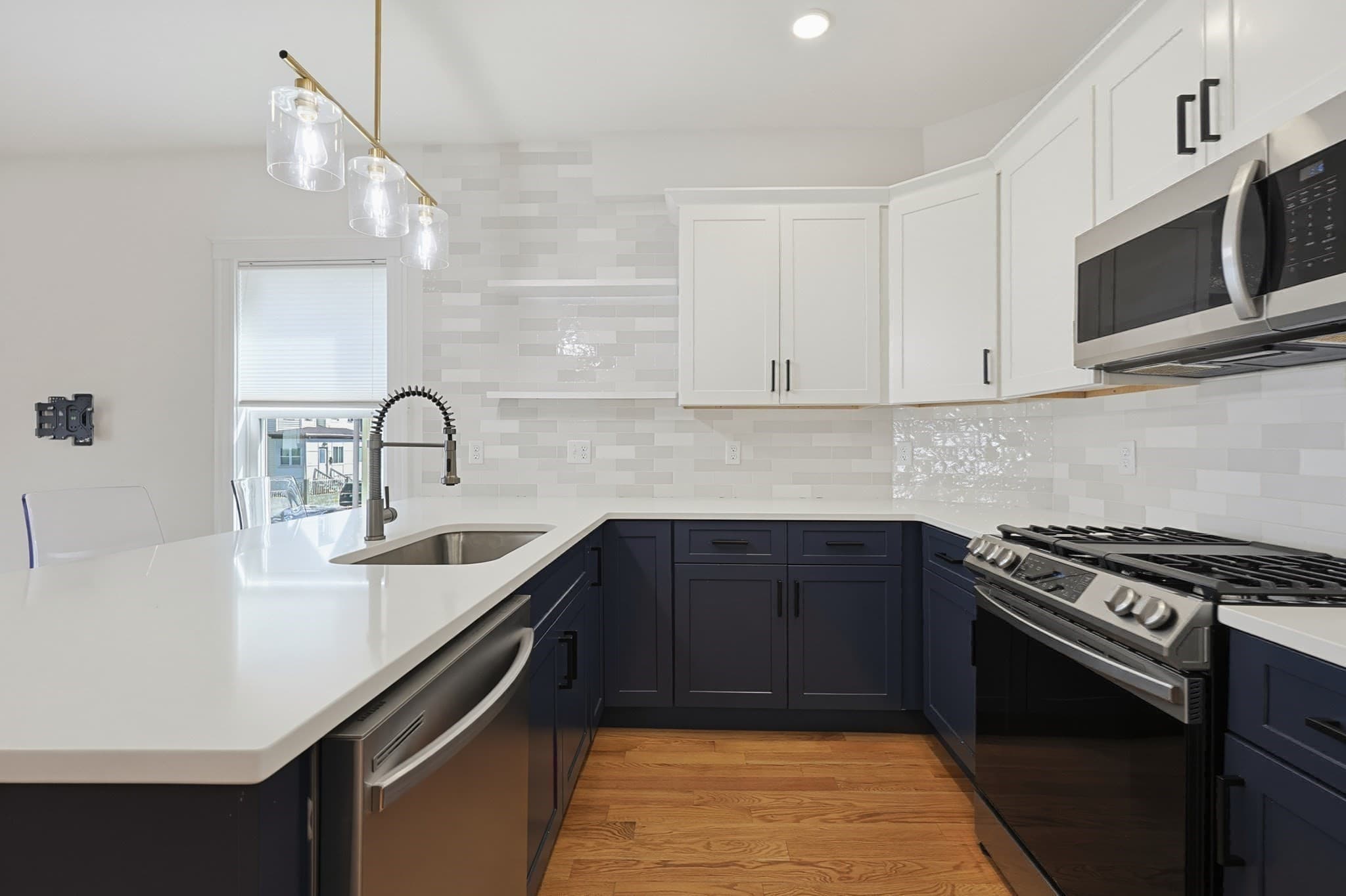 Condominium at 54 Bloomfield St # 1, Boston MA 02124, Boston, photo 10 of 28