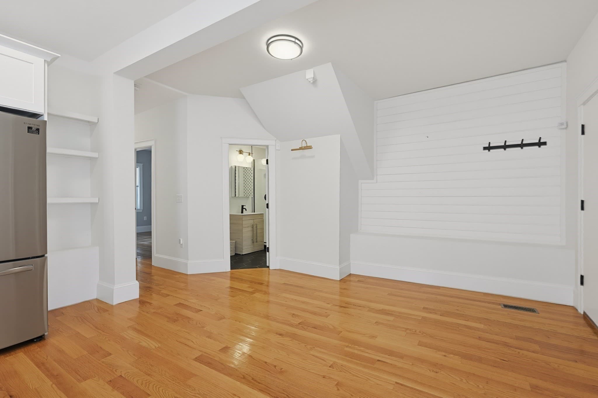 Condominium at 54 Bloomfield St # 1, Boston MA 02124, Boston, photo 14 of 28