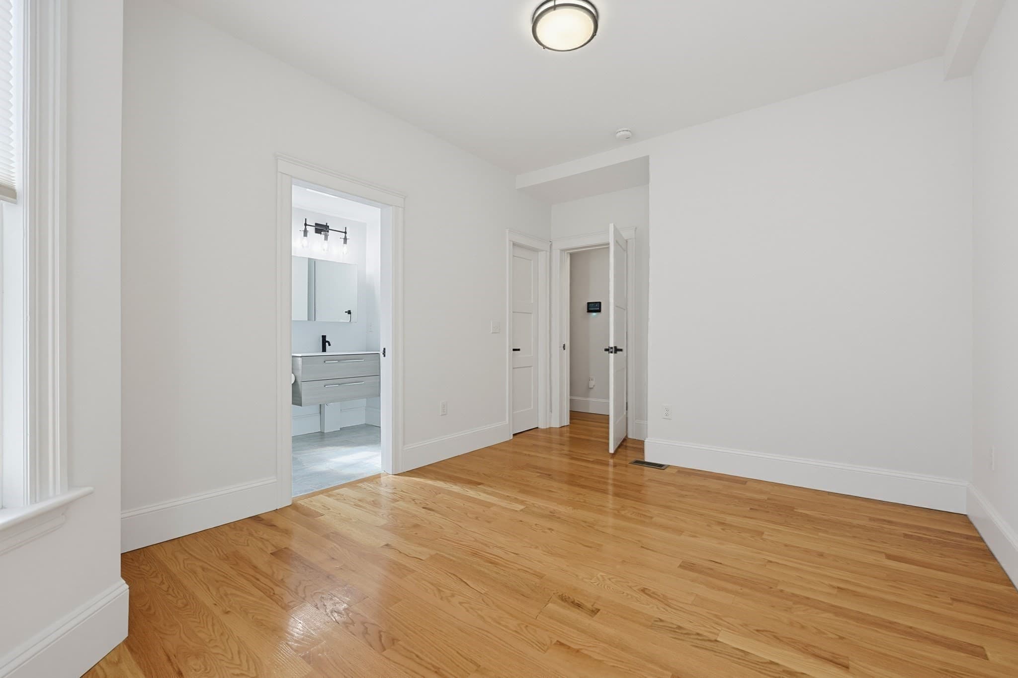 Condominium at 54 Bloomfield St # 1, Boston MA 02124, Boston, photo 25 of 28