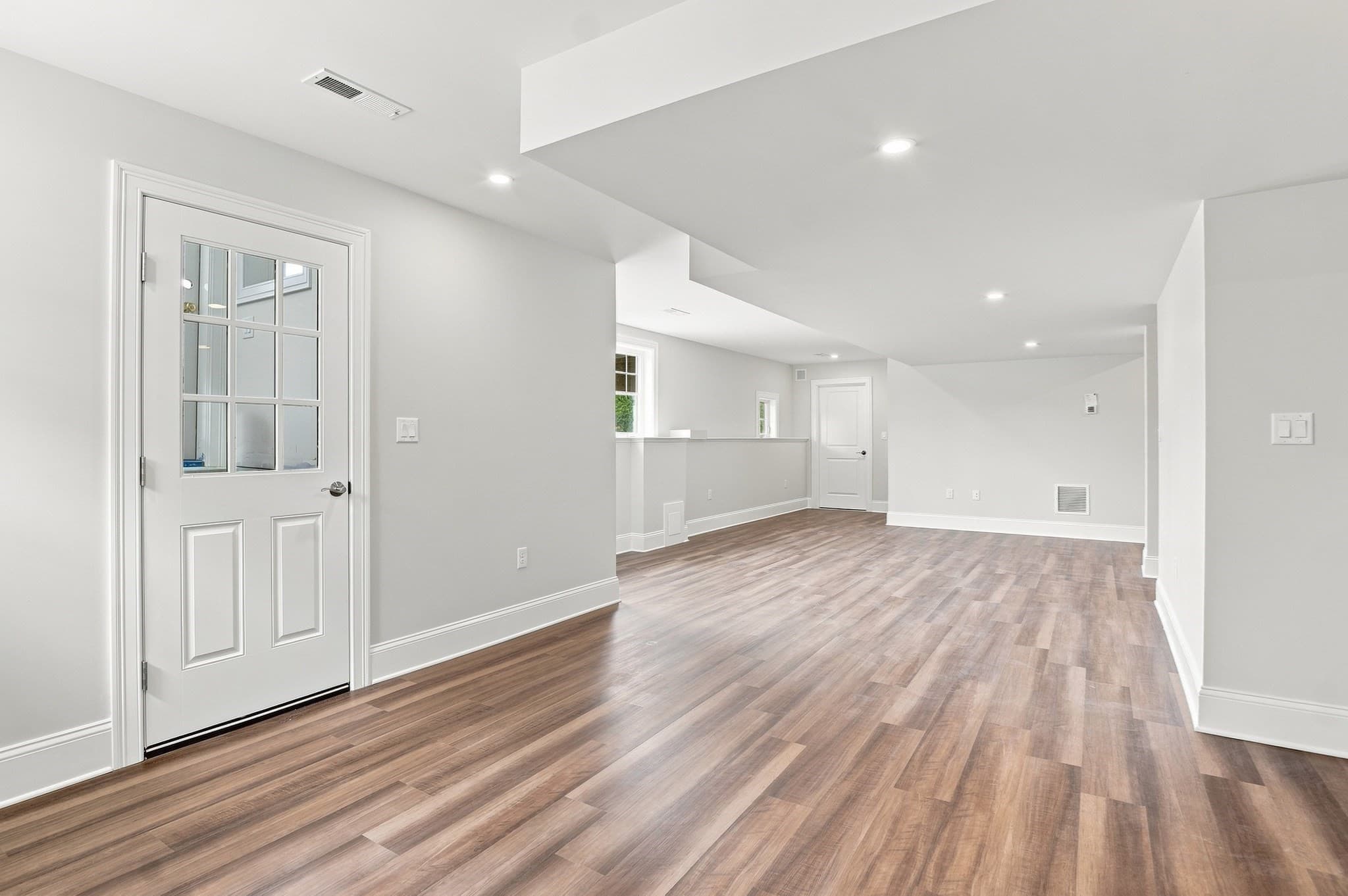 Single Family Residence at 36 Ferullo Drive, Woburn MA 01801, Woburn, photo 34 of 40