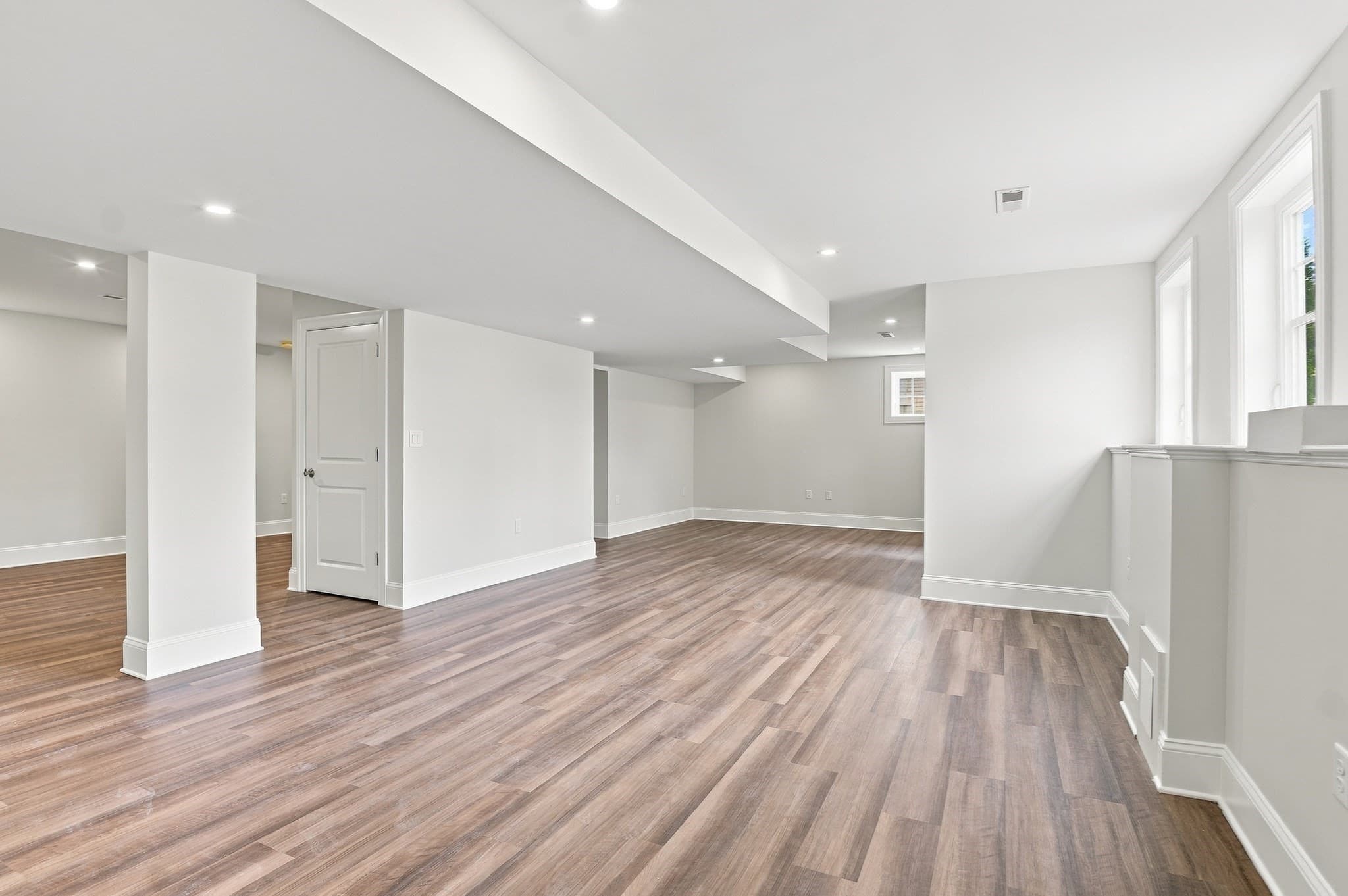 Single Family Residence at 36 Ferullo Drive, Woburn MA 01801, Woburn, photo 33 of 40