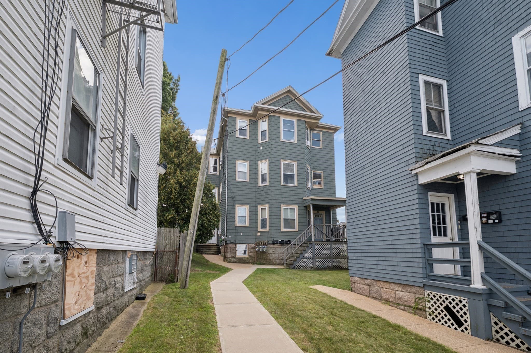 3 Family at 89 Rockland St, Fall River MA 02724, Fall River, photo 2 of 29