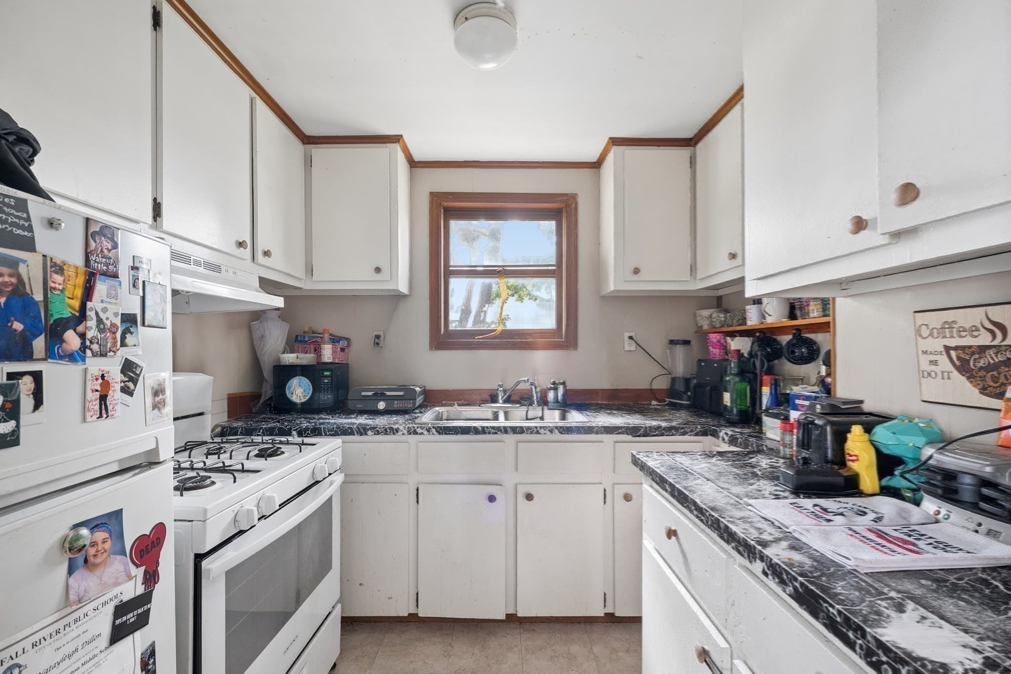 3 Family at 89 Rockland St, Fall River MA 02724, Fall River, photo 16 of 29
