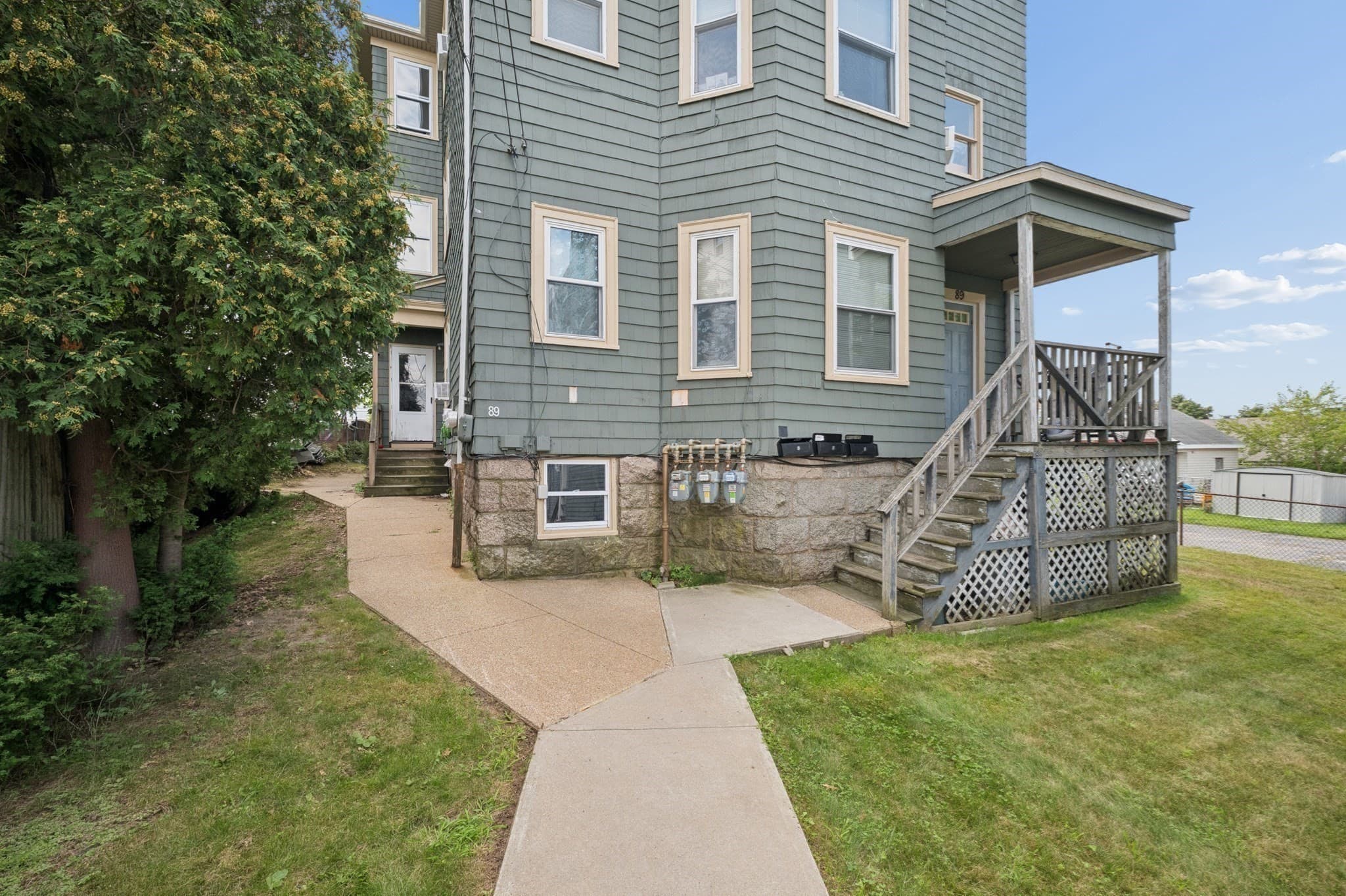 3 Family at 89 Rockland St, Fall River MA 02724, Fall River, photo 8 of 29