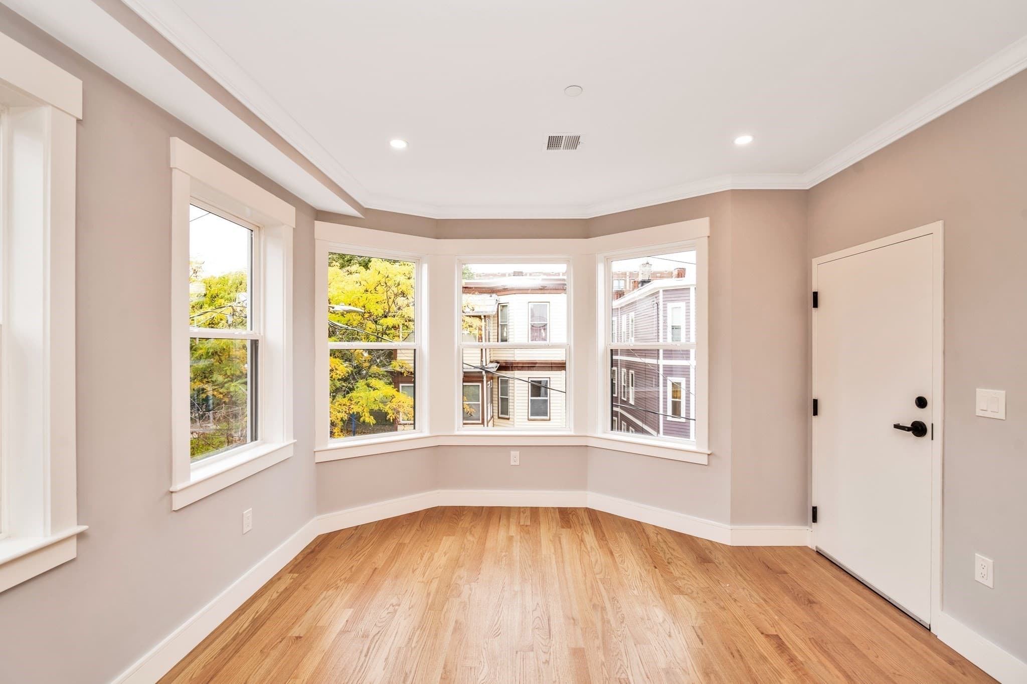 3 Family - 3 Units Up/Down at 5 Glenburne Street, Boston MA 02121, photo 5 of 26