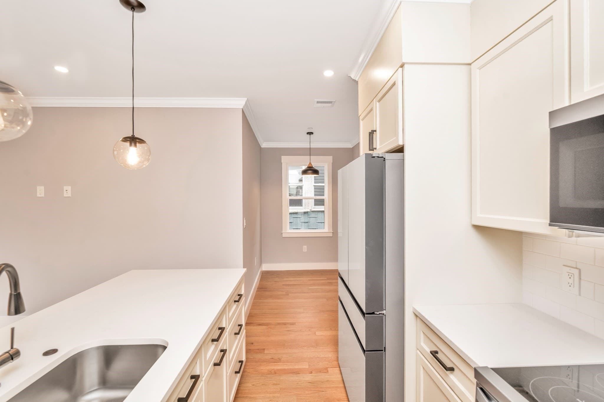 3 Family - 3 Units Up/Down at 5 Glenburne Street, Boston MA 02121, photo 4 of 26