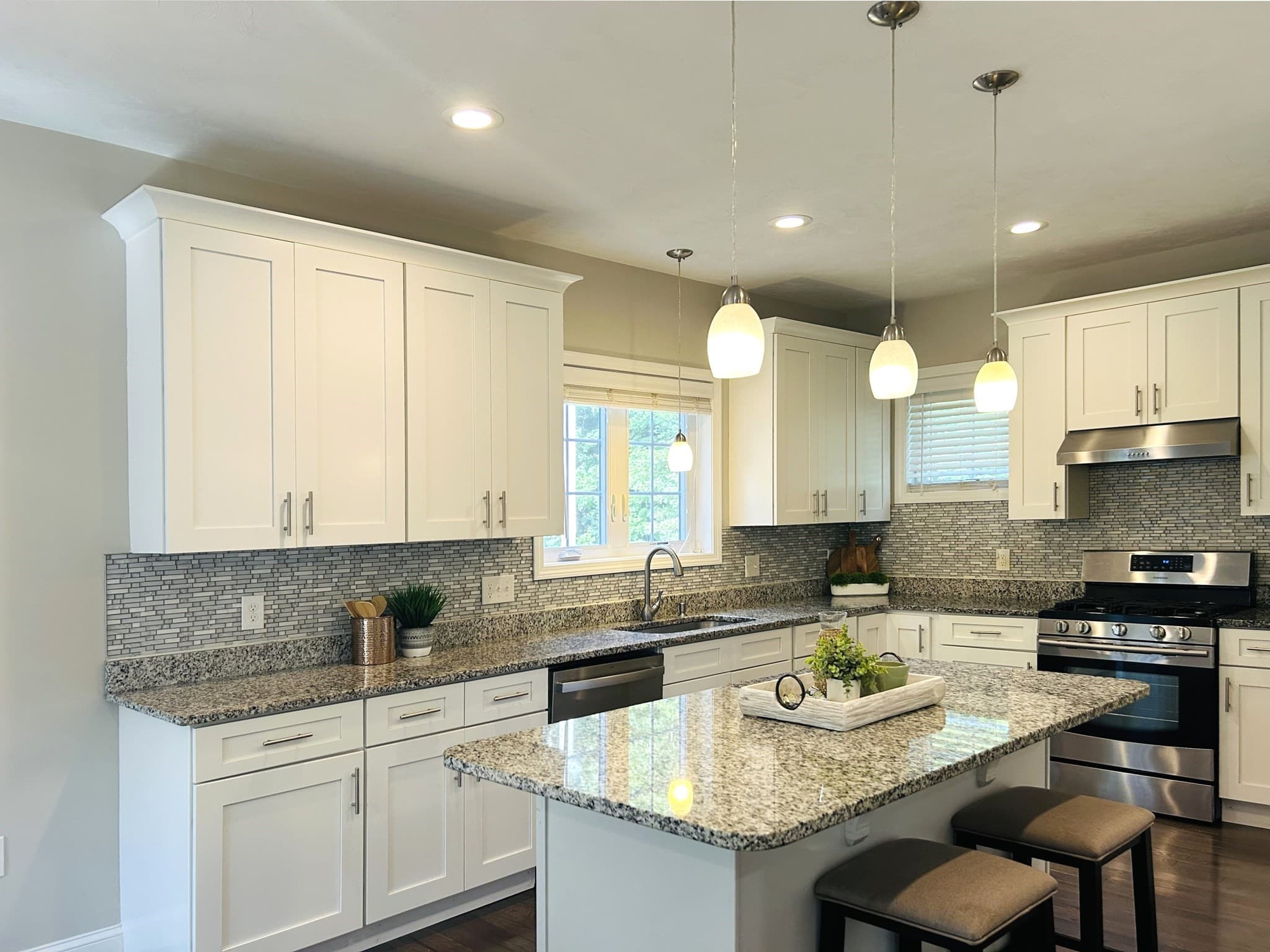 Condominium at 20 Beacon St # 20, Shrewsbury MA 01545, photo 5 of 30