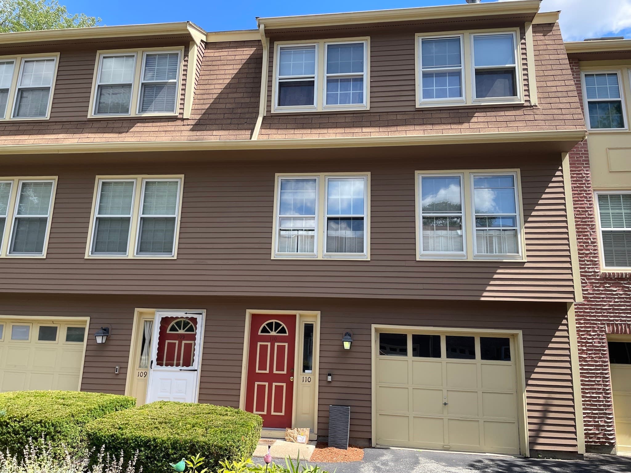 Condominium at 110 Heritage Dr # 110, Tewksbury MA 01876, Tewksbury, photo 2 of 42