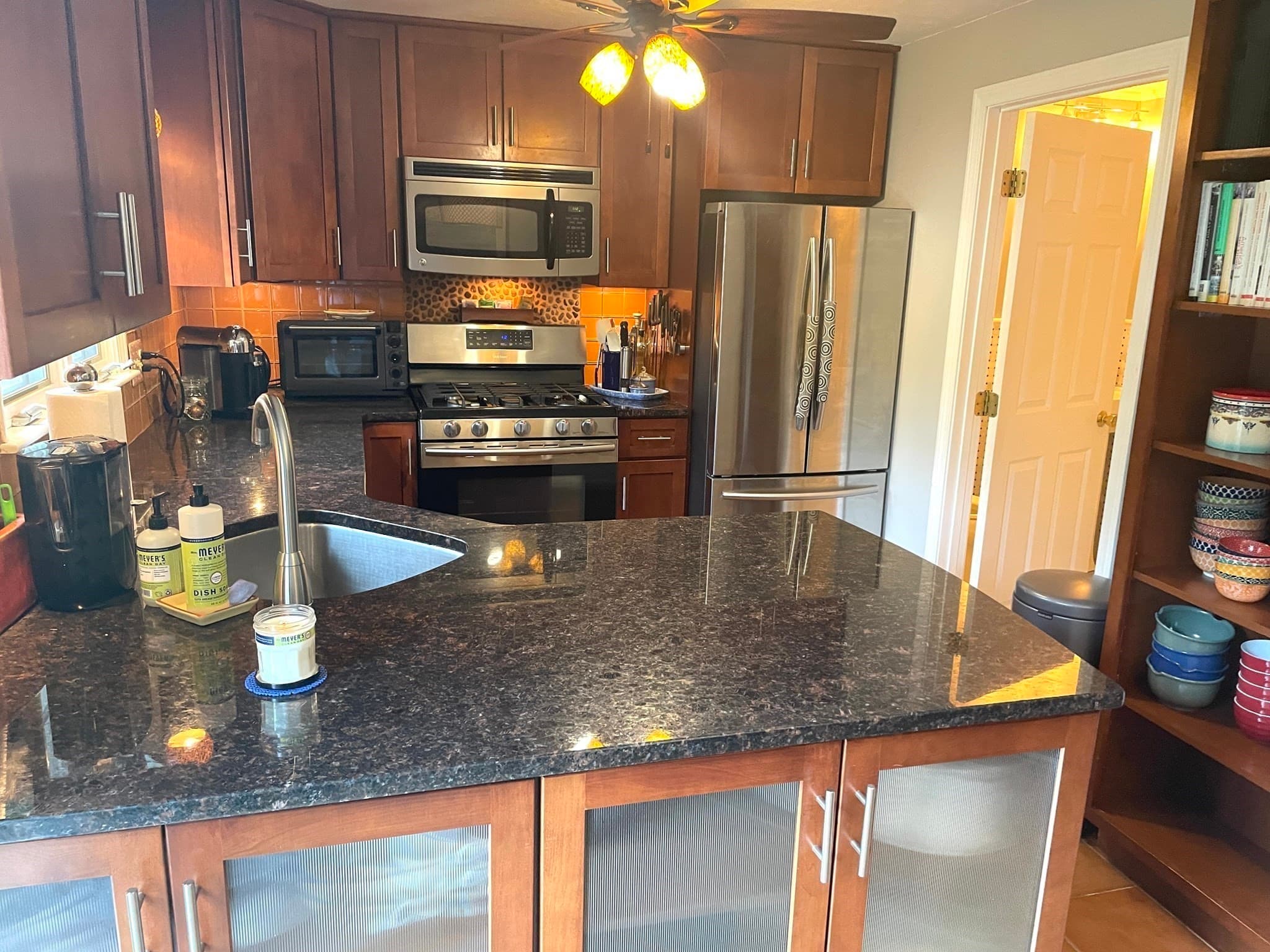 Condominium at 110 Heritage Dr # 110, Tewksbury MA 01876, Tewksbury, photo 24 of 42