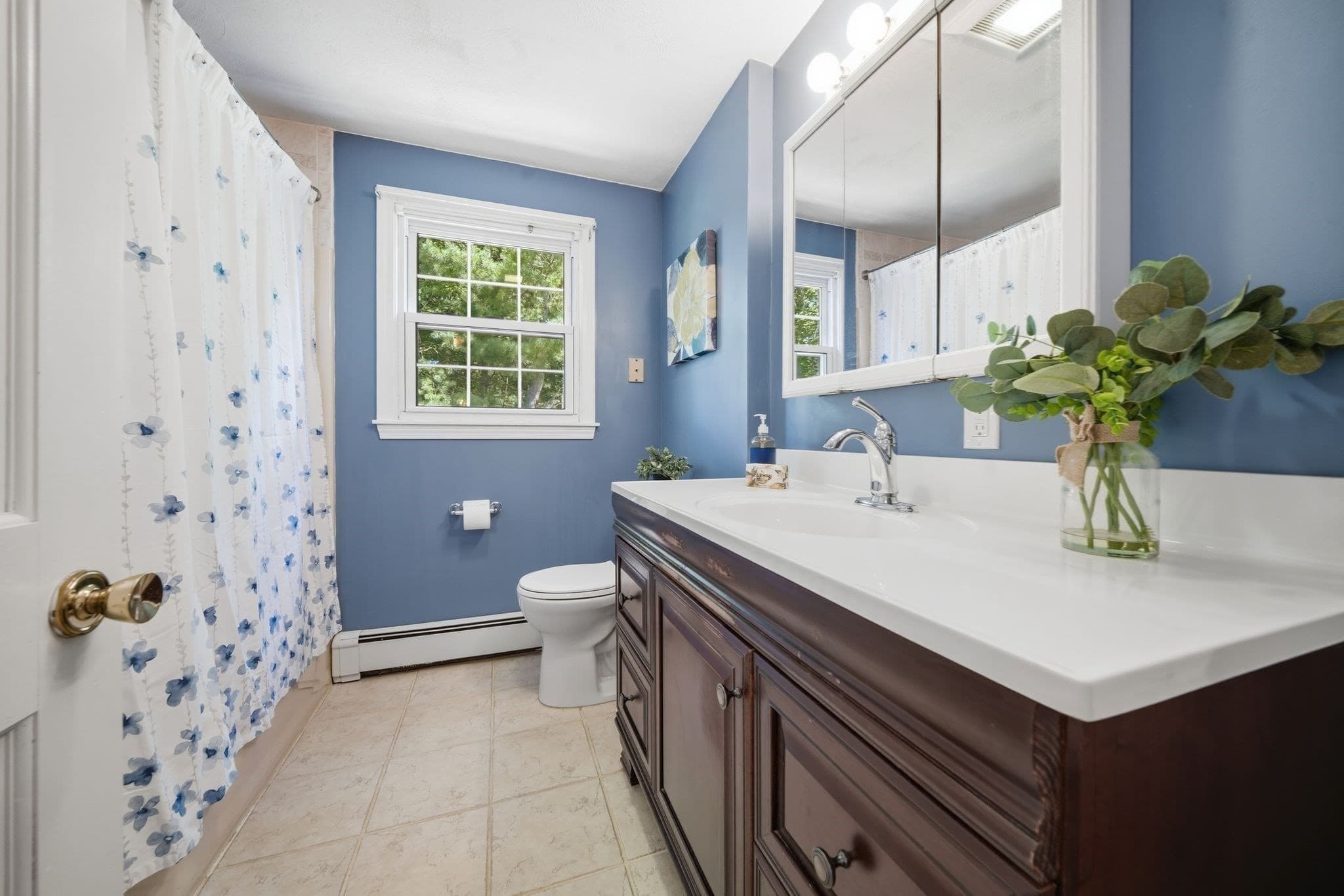 Single Family Residence at 121 Regina S Dr, Tewksbury MA 01876, Tewksbury, photo 19 of 34