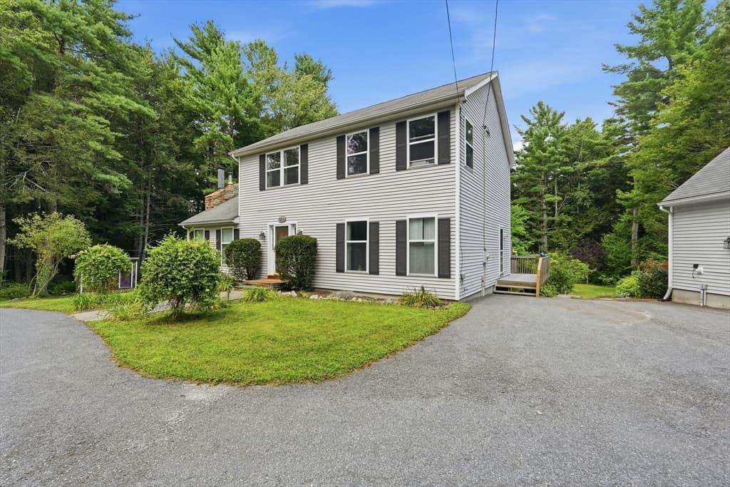 Single Family Residence at 17 Phelps Ln, Goshen MA 01096, photo 5 of 41
