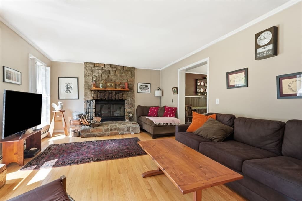 Single Family Residence at 17 Phelps Ln, Goshen MA 01096, photo 10 of 41