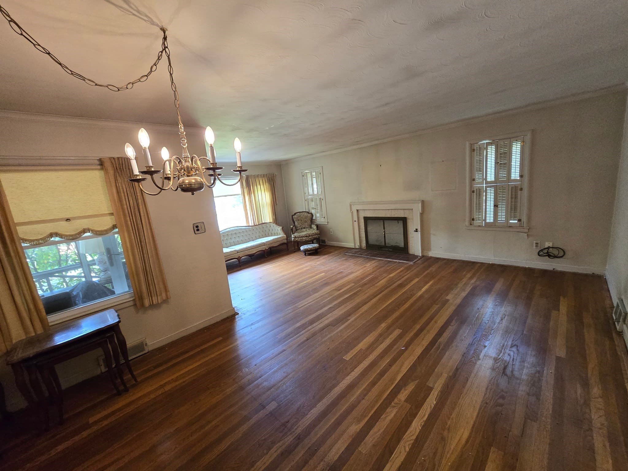 Single Family Residence at 43 Zenith Dr, Worcester MA 01602, Worcester, photo 3 of 6