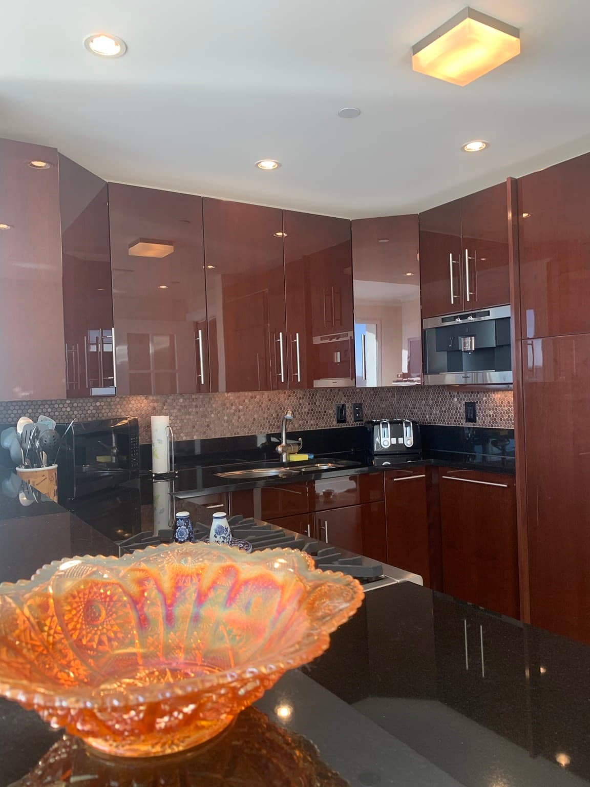 Condominium at 1 Tower Dr # 704, Portsmouth RI 02871, Portsmouth, photo 6 of 10