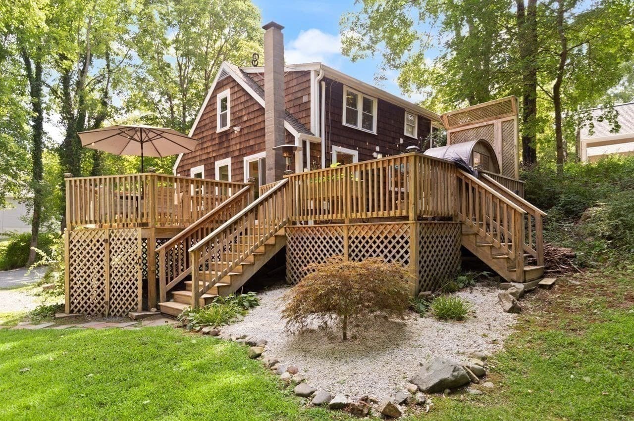 168 Ames St, Sharon MA 02067