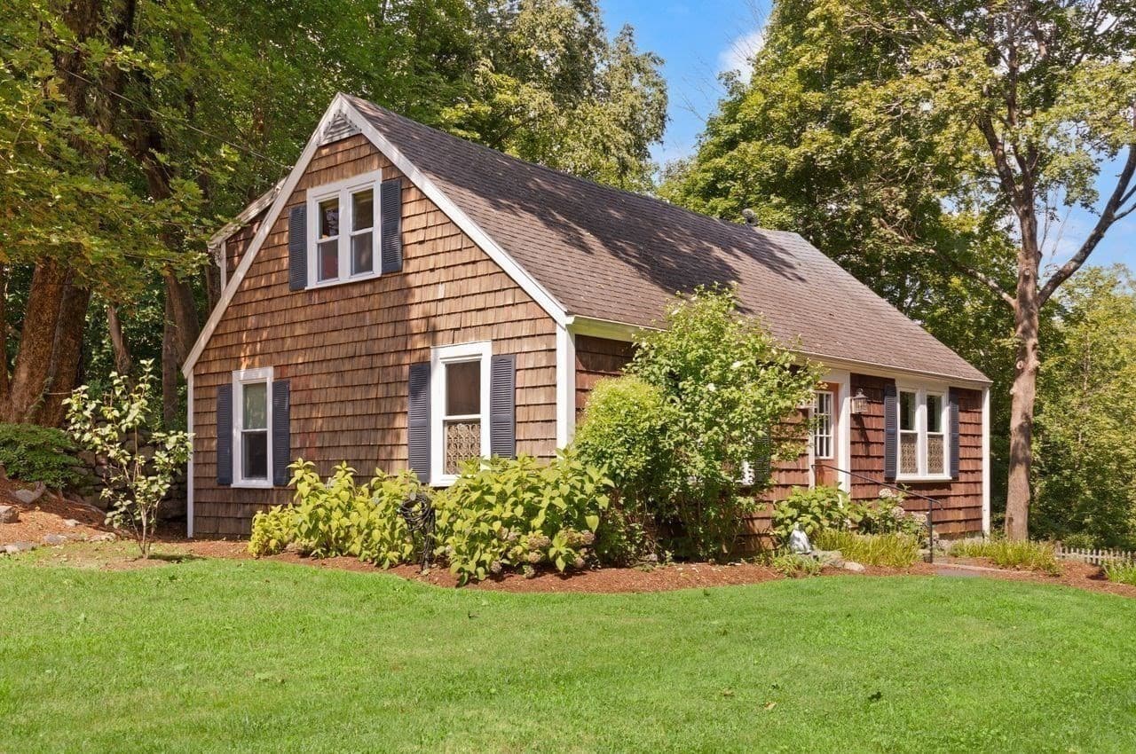 Single Family Residence at 168 Ames St, Sharon MA 02067, Sharon, photo 4 of 41