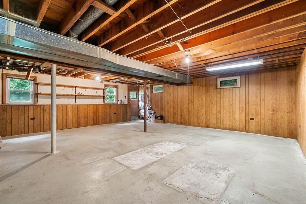 Single Family Residence at 16 Crown Rd, Westford MA 01886, Westford, photo 6 of 35