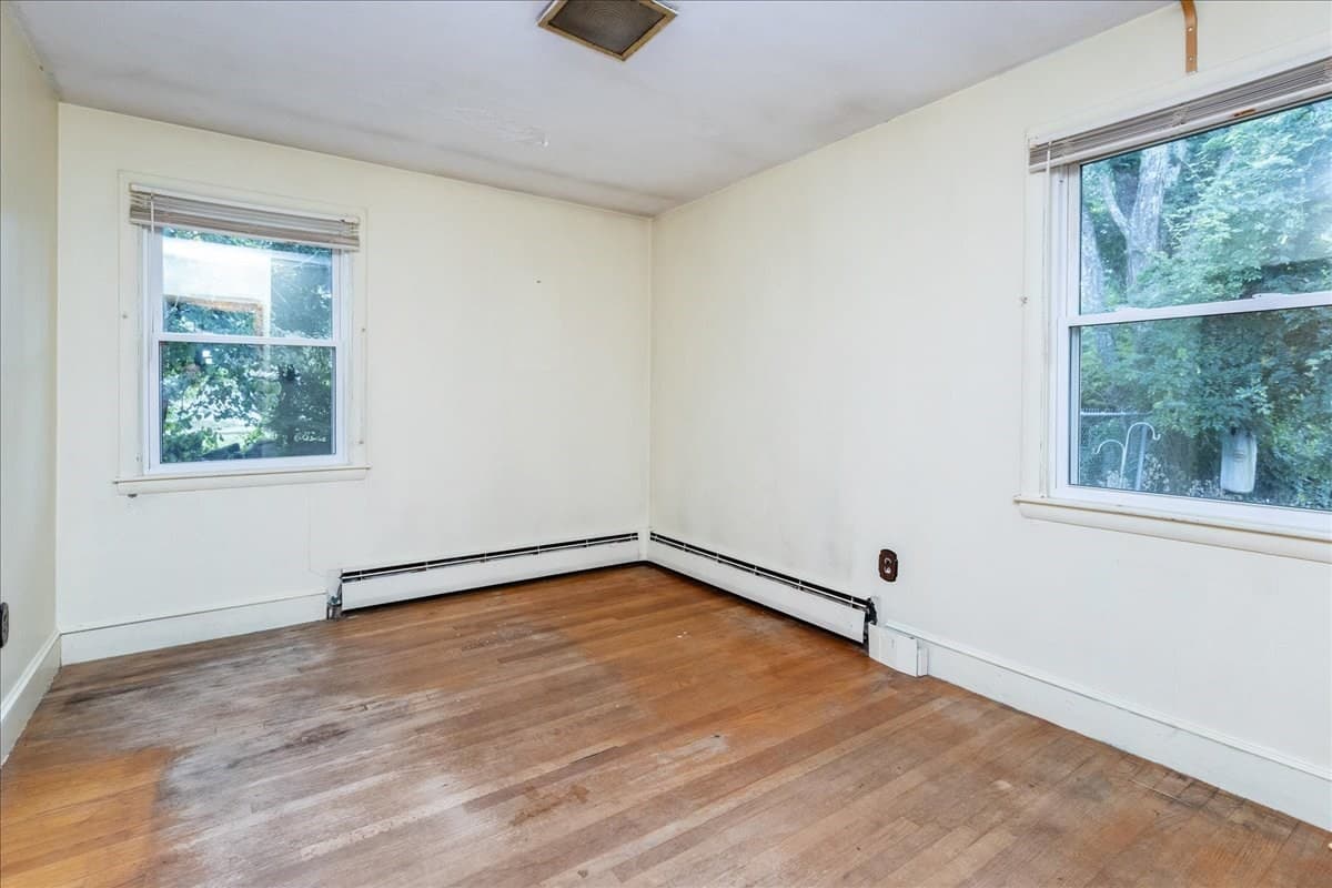 Single Family Residence at 292 Oak St, Methuen MA 01844, Methuen, photo 22 of 39