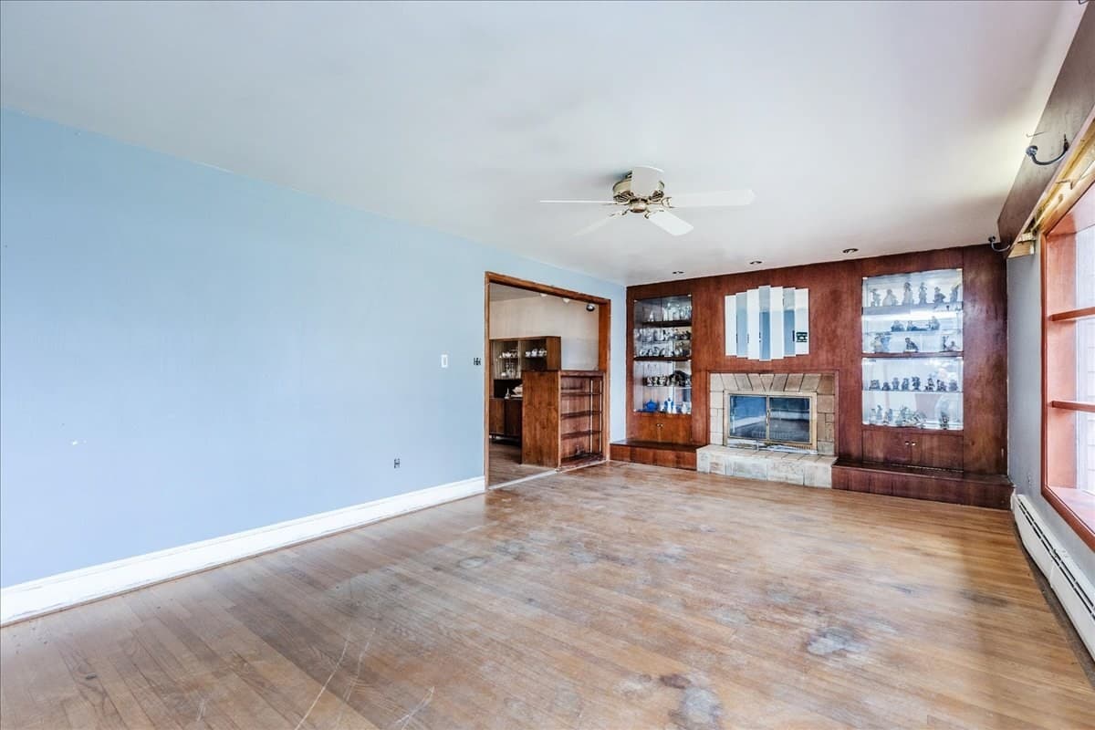 Single Family Residence at 292 Oak St, Methuen MA 01844, Methuen, photo 4 of 39