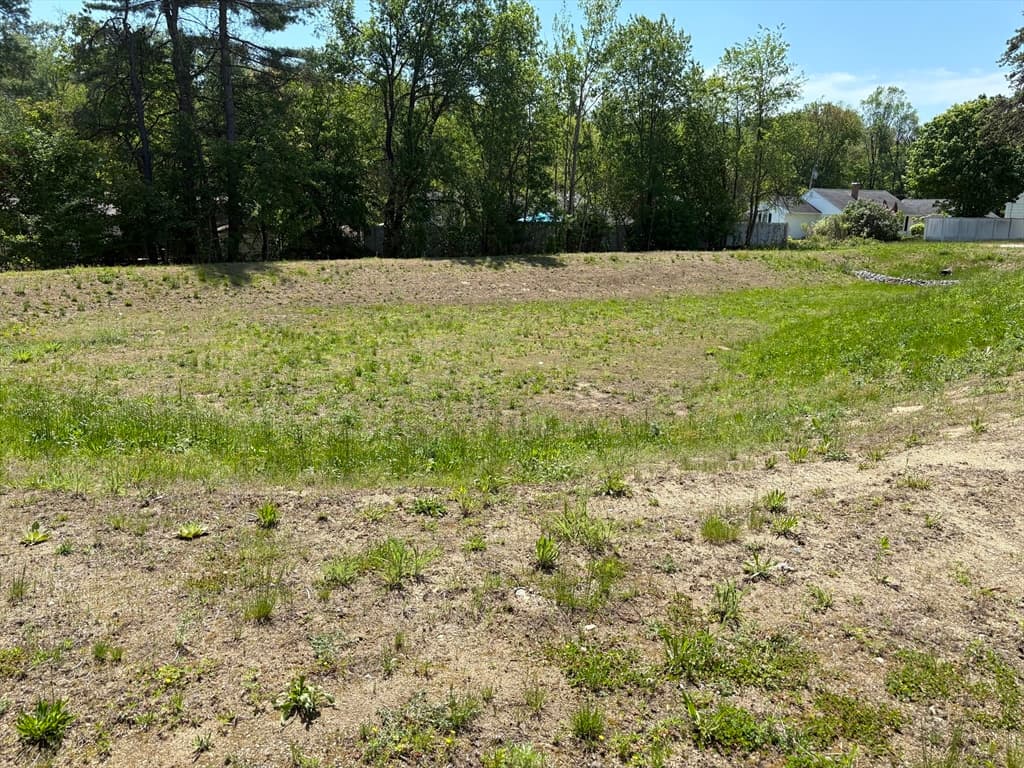 Condominium at 5 Turnpike Rd # 321, Townsend MA 01469, Townsend, photo 3 of 4