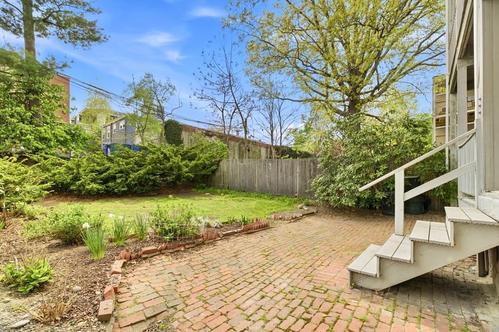 3 Family at 897 East Broadway, Boston MA 02127, Boston, photo 6 of 25