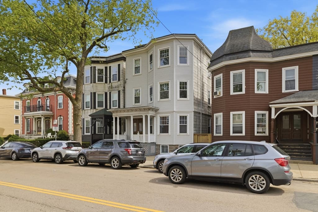 897 East Broadway, Boston MA 02127