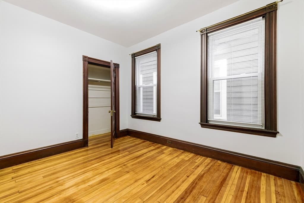 3 Family at 897 East Broadway, Boston MA 02127, Boston, photo 20 of 25