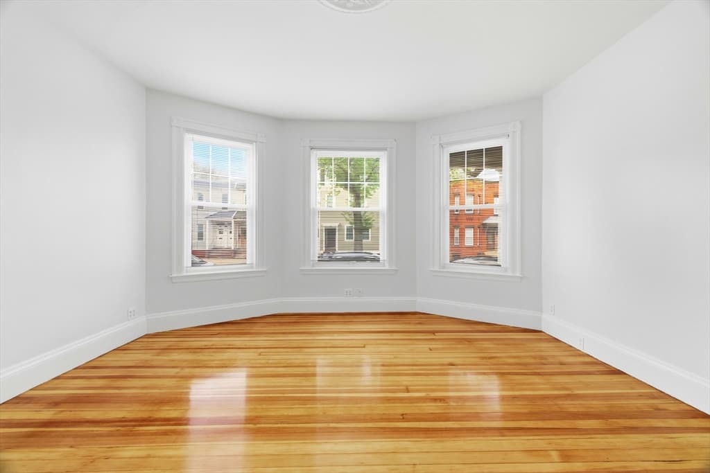 3 Family at 897 East Broadway, Boston MA 02127, Boston, photo 15 of 25