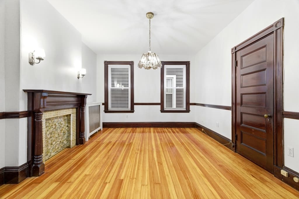 3 Family at 897 East Broadway, Boston MA 02127, Boston, photo 21 of 25