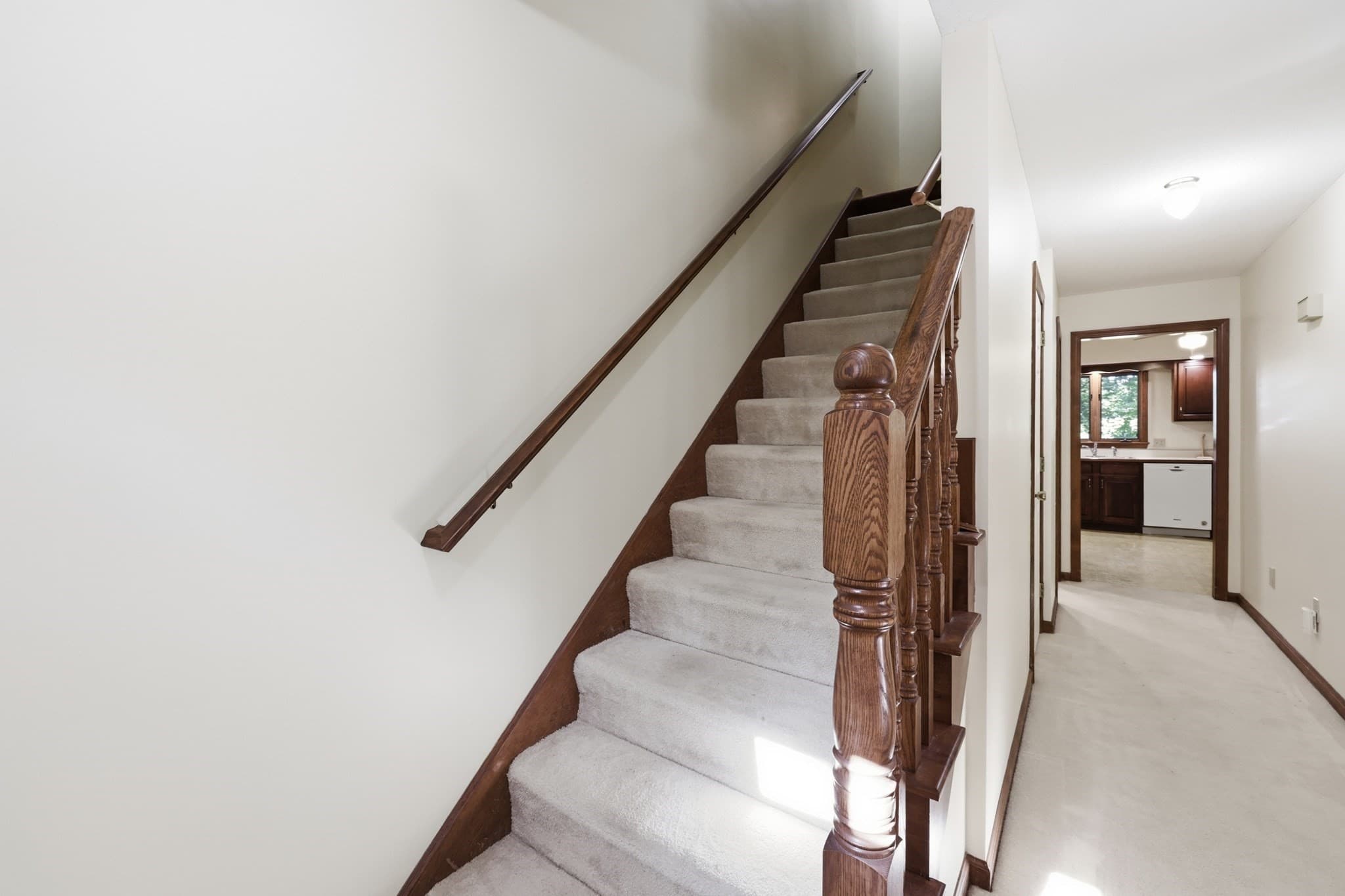 Condominium at 3 Castle Hill Rd, Agawam MA 01001, Agawam, photo 17 of 41