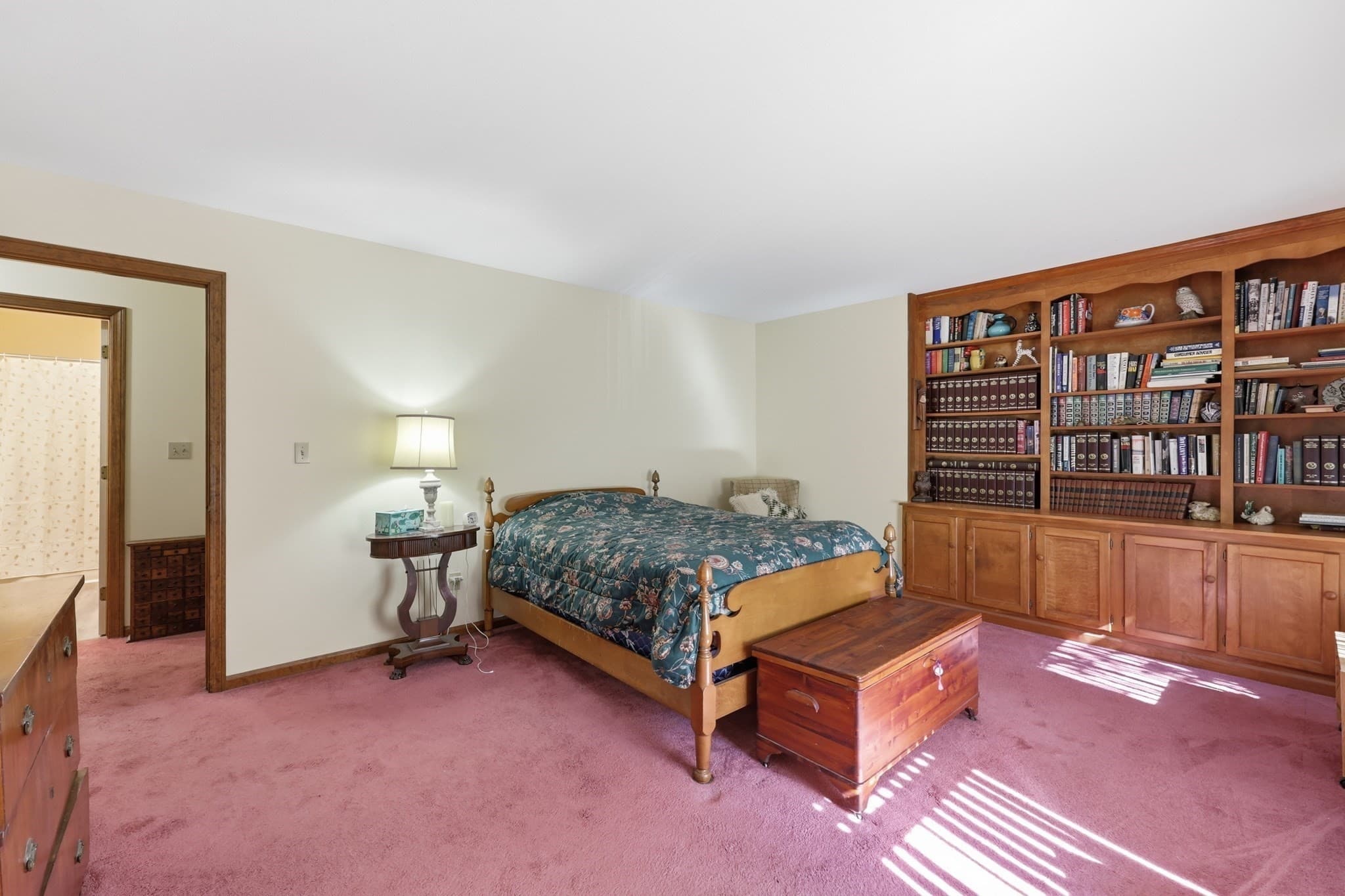 Condominium at 3 Castle Hill Rd, Agawam MA 01001, Agawam, photo 22 of 41