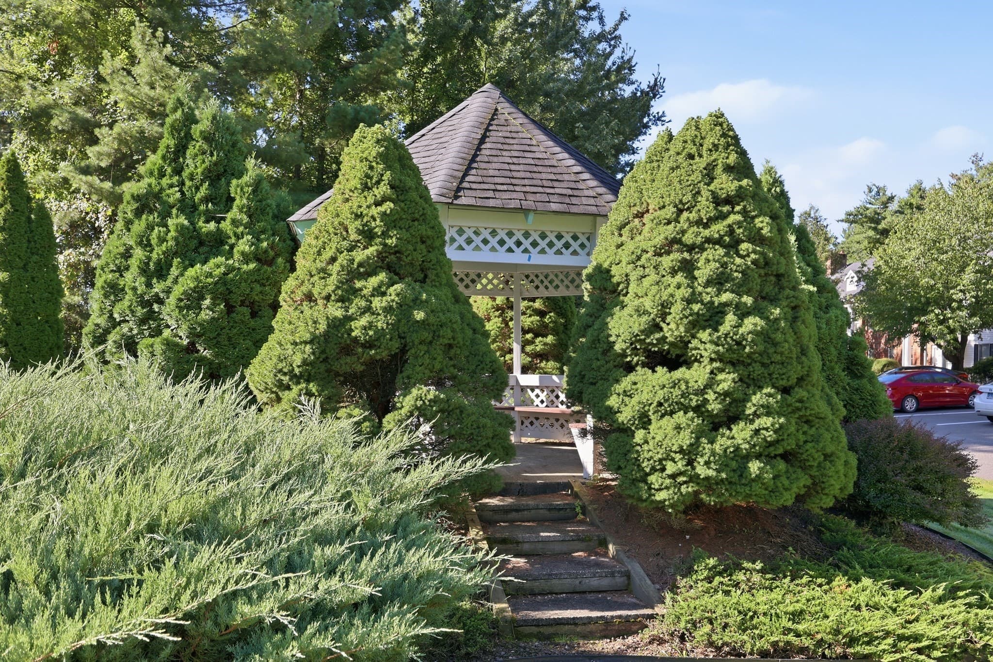 Condominium at 3 Castle Hill Rd, Agawam MA 01001, Agawam, photo 35 of 41