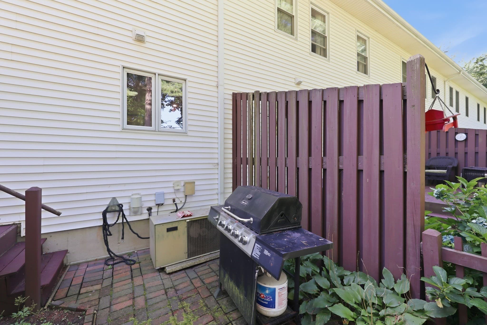 Condominium at 3 Castle Hill Rd, Agawam MA 01001, Agawam, photo 29 of 41