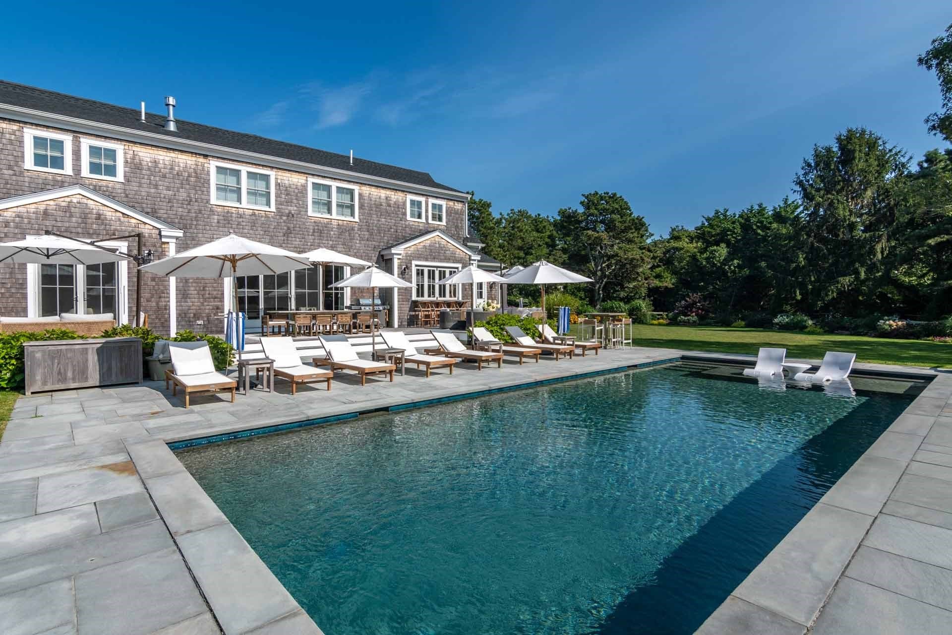 37 Plain Field Way, Edgartown MA 02539