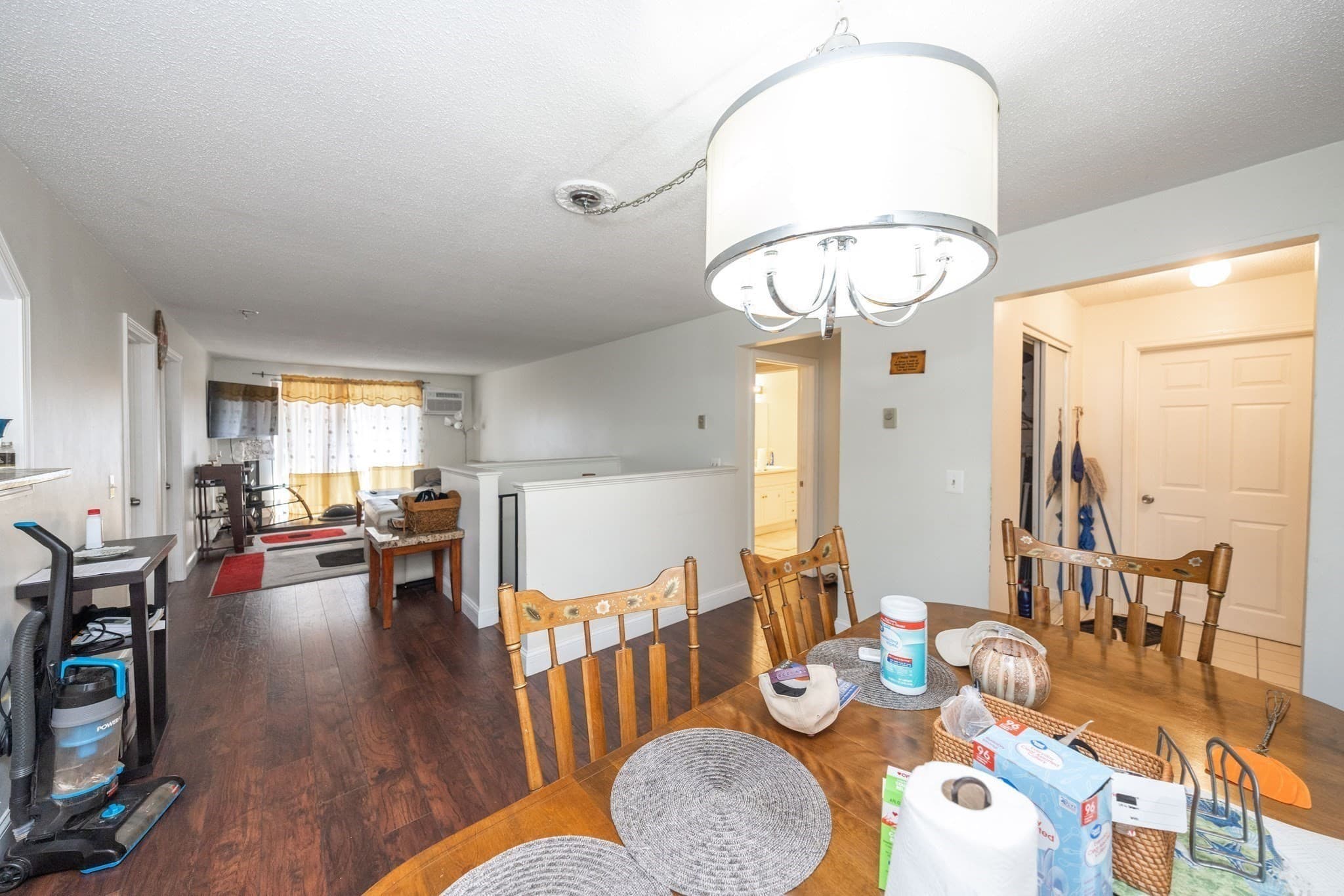 Condominium at 10 Wrentham Rd # 102, Worcester MA 01602, Worcester, photo 2 of 40