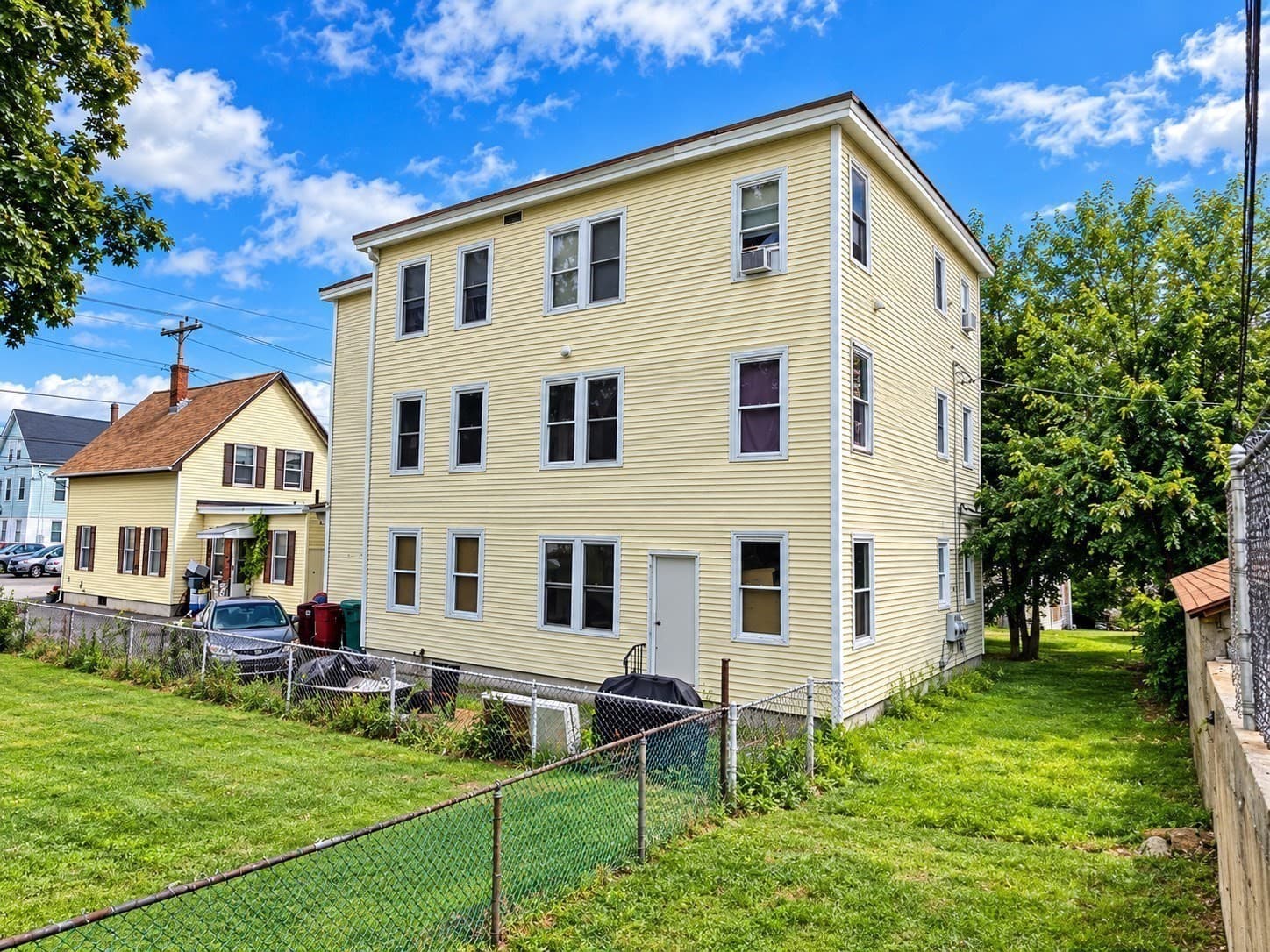 4 Family - 4 Units Up/Down at 60 Andrews St, Lowell MA 01852, photo 32 of 36