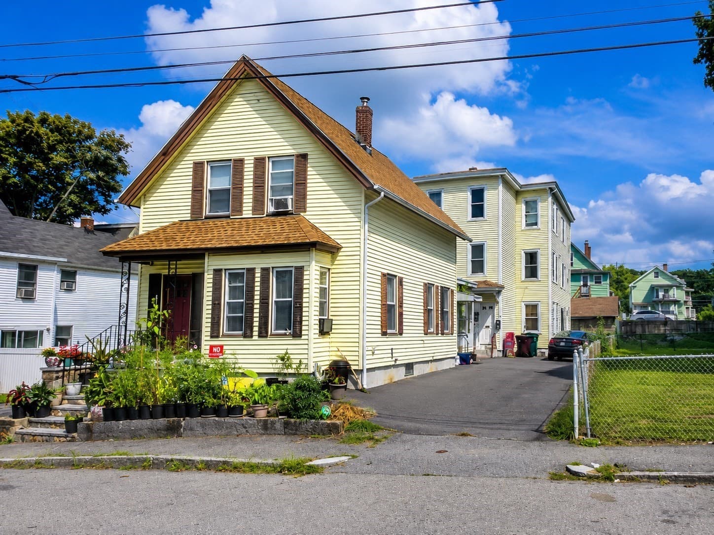 60 Andrews St, Lowell MA 01852