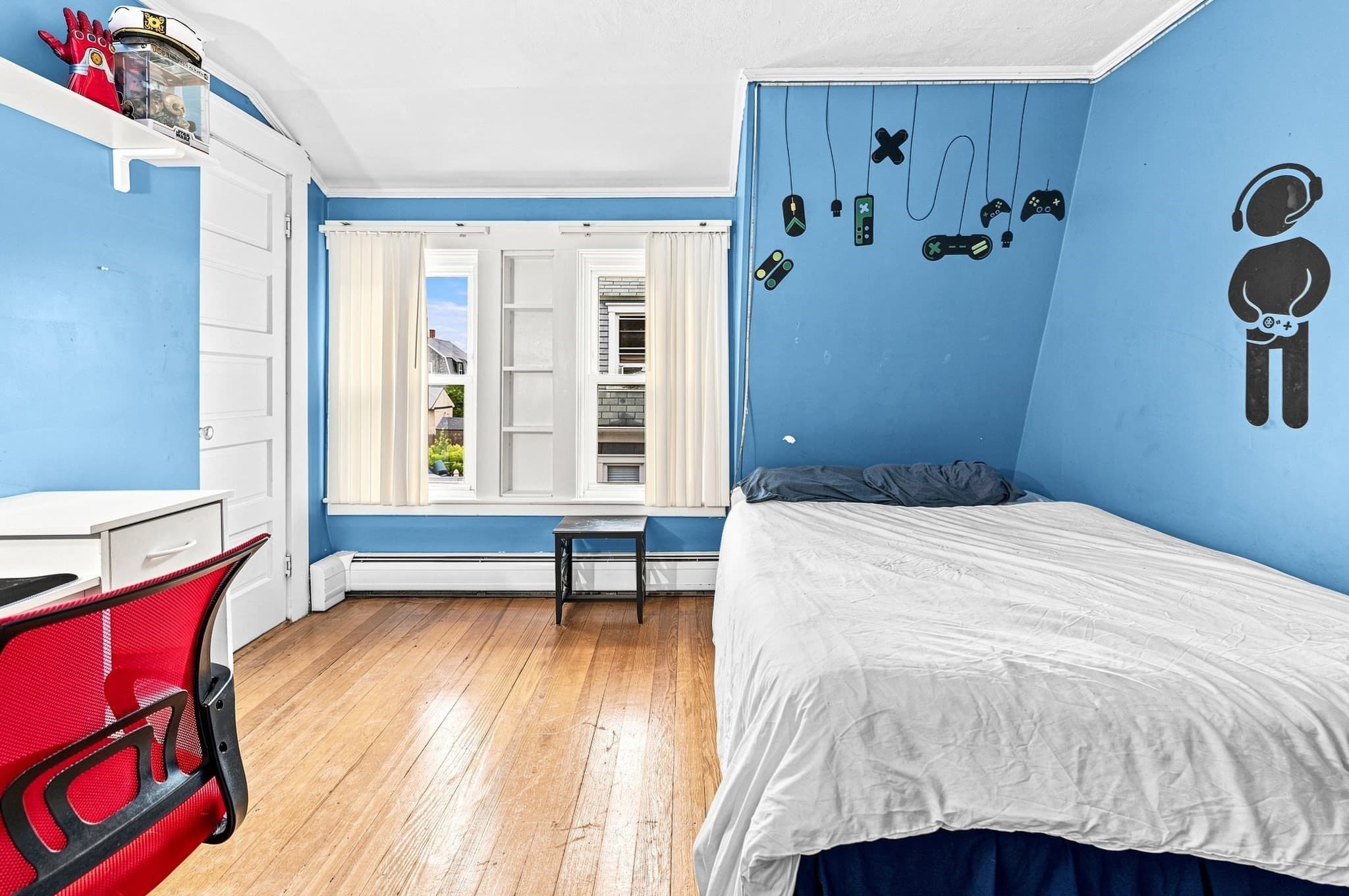 Single Family Residence at 235 Tremont St, New Bedford MA 02740, New Bedford, photo 16 of 23